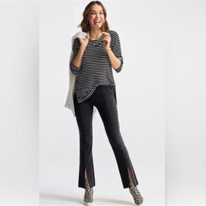 Cabi Side Snap Black White Stripe Tee Top Style 6332. Size Medium. NWOT
